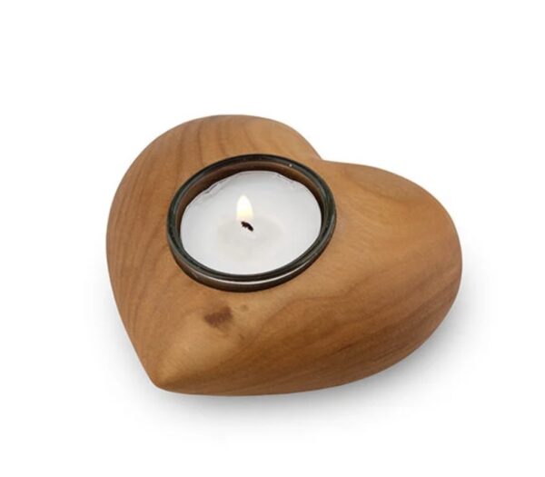 Houten kaarshouder urn